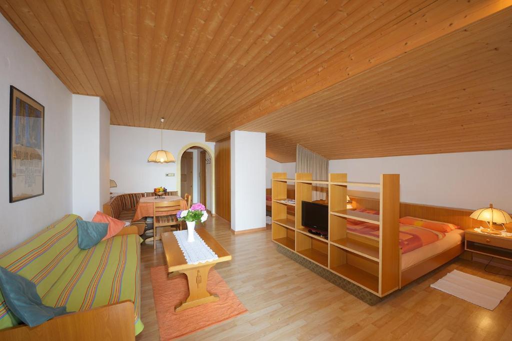Apparthotel Taufenbrunn Parcines Bilik gambar