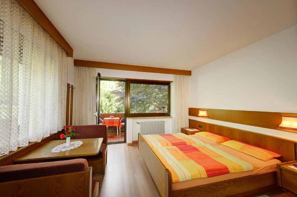 Apparthotel Taufenbrunn Parcines Bilik gambar